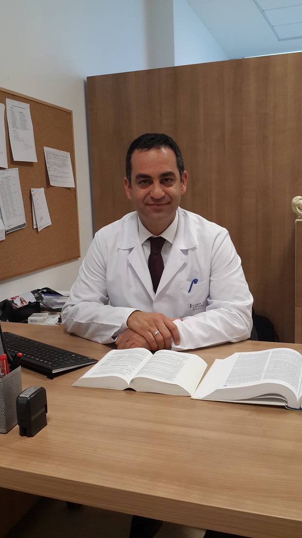 Kıbrıs’ın İlk Başarılı Ventrikül İçi Beyin Tümörü Ameliyatı, Yakın Doğu Üniversitesi Hastanesi’nde Gerçekleşti