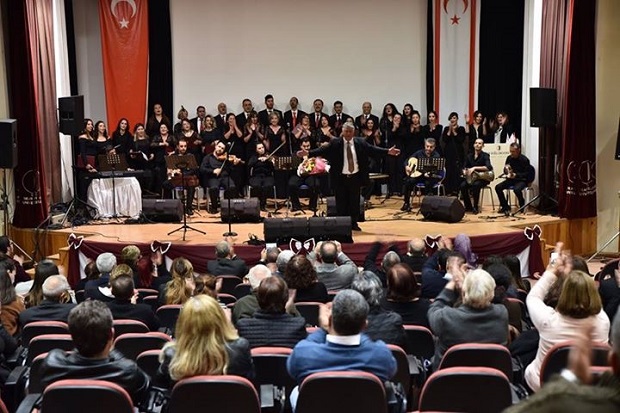 Yakın Doğu Koleji’nin Türk Sanat Müziği Konseri Ayakta Alkışlandı