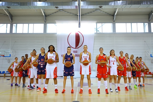Yakın Doğu Üniversitesi Kadın Basketbol Takımı, Fenerbahçe Karşısında