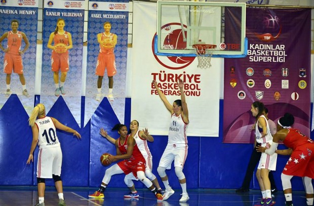 Yakın Doğu Üniversitesi Kadın Basketbol Takımı, Mersin Büyükşehir Belediyesi ile Karşılaşıyor