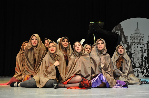 YDÜ Sahne Sanatları Fakültesi, “Tiyatro Bölümü” Oyunculuk ve Dramatik Yazarlık Anasanat Dallarına Özel Yetenek Sınavı ile Öğrenci Alınacaktır