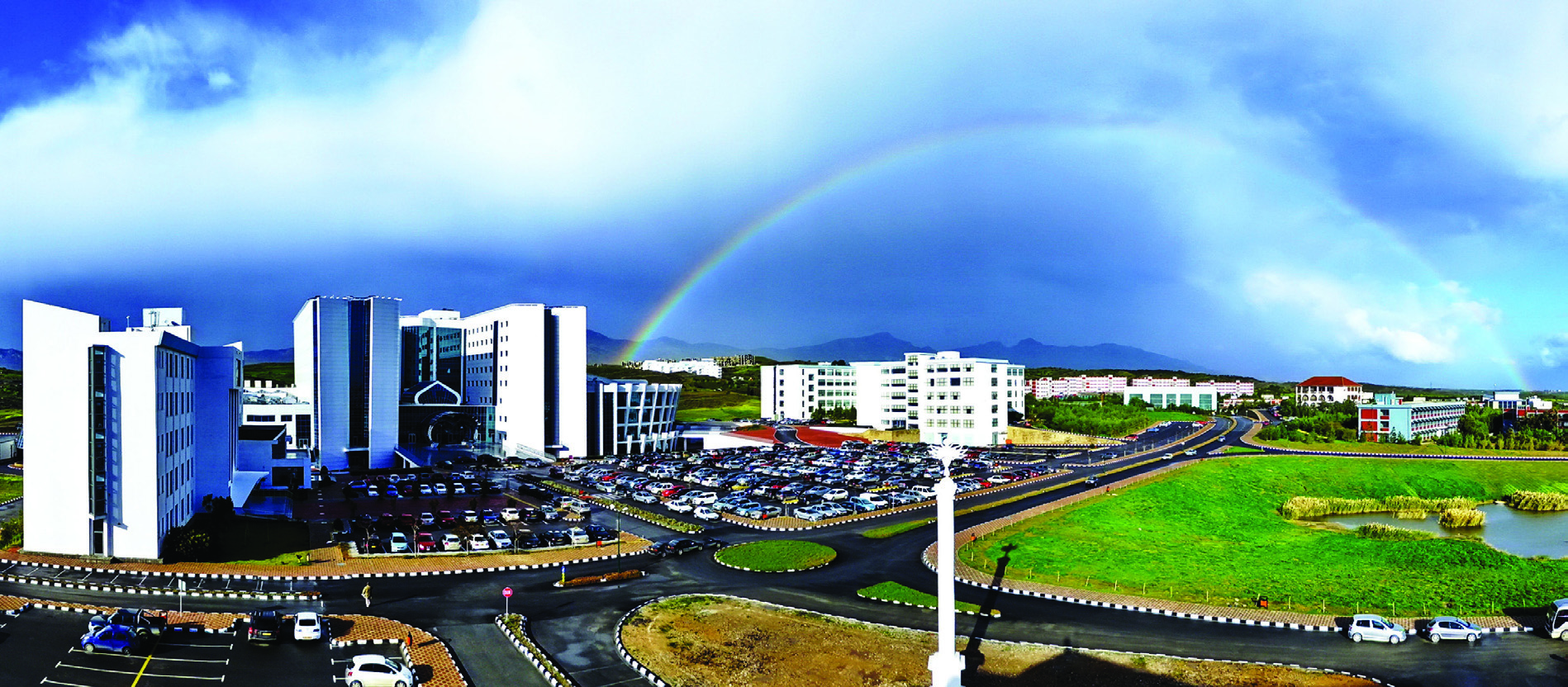 yakin dogu universitesi