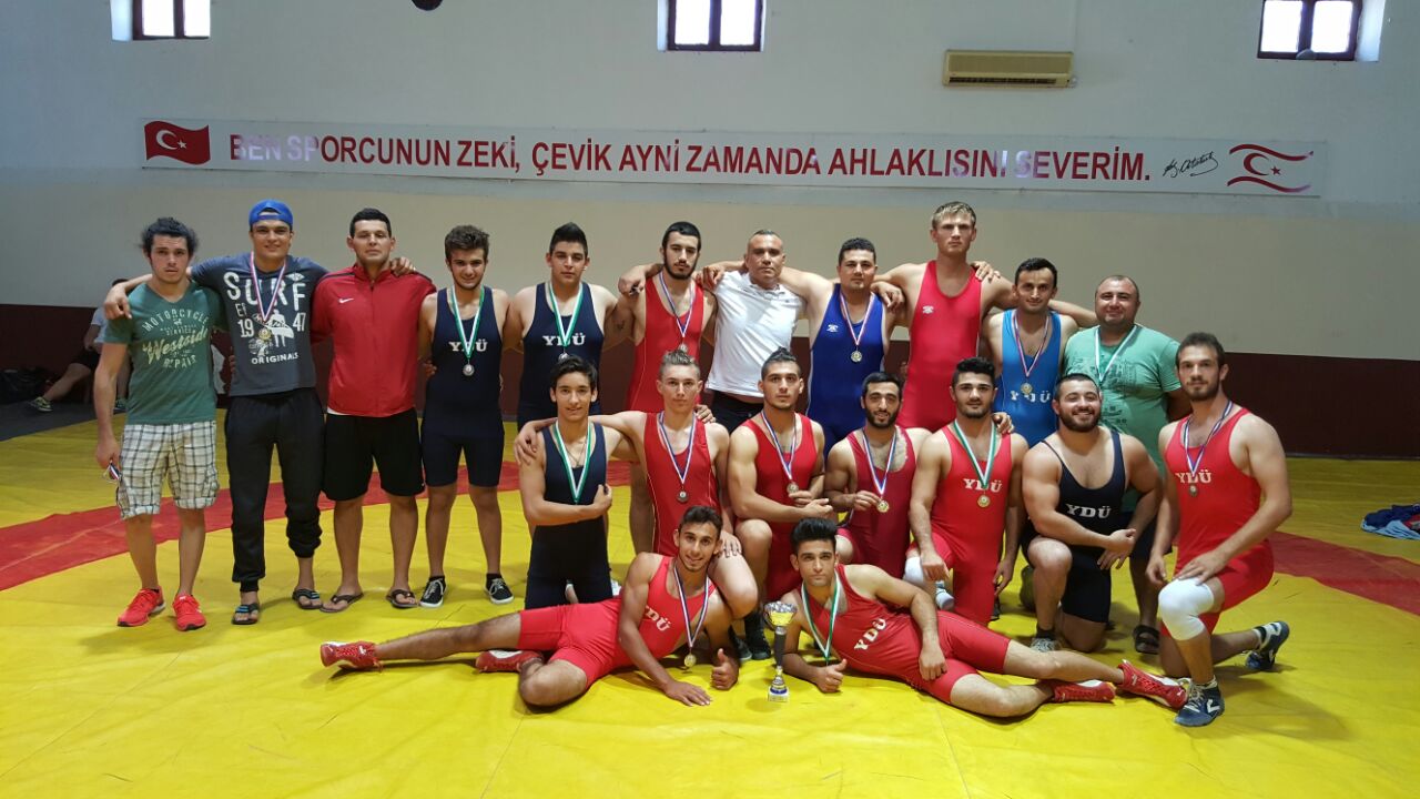 Minderde Yakın Doğu Üniversitesi Şampiyon Minderde Yakın Doğu Üniversitesi Şampiyon