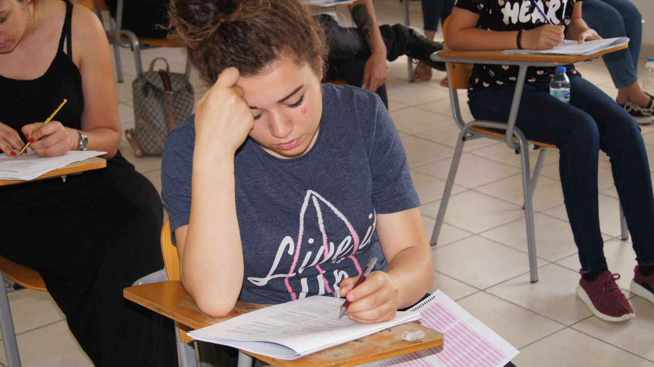 Yakın Doğu Üniversitesi Öğrenci Yerleştirme ve Burs Sıralama Sınavı Yapıldı