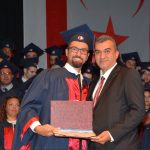 YDÜ Diş Hekimliği Mezunları Hekimlik Yemini Ederek Diplomalarını Aldı