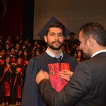 YDÜ Diş Hekimliği Mezunları Hekimlik Yemini Ederek Diplomalarını Aldı