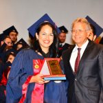 YDÜ Diş Hekimliği Mezunları Hekimlik Yemini Ederek Diplomalarını Aldı