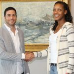 Düzenlenen İmza Töreniyle Angelica ROBINSON Yakın Doğu Üniversitesi Ailesine Katıldı Düzenlenen İmza Töreniyle Angelica ROBINSON Yakın Doğu Üniversitesi Ailesine Katıldı