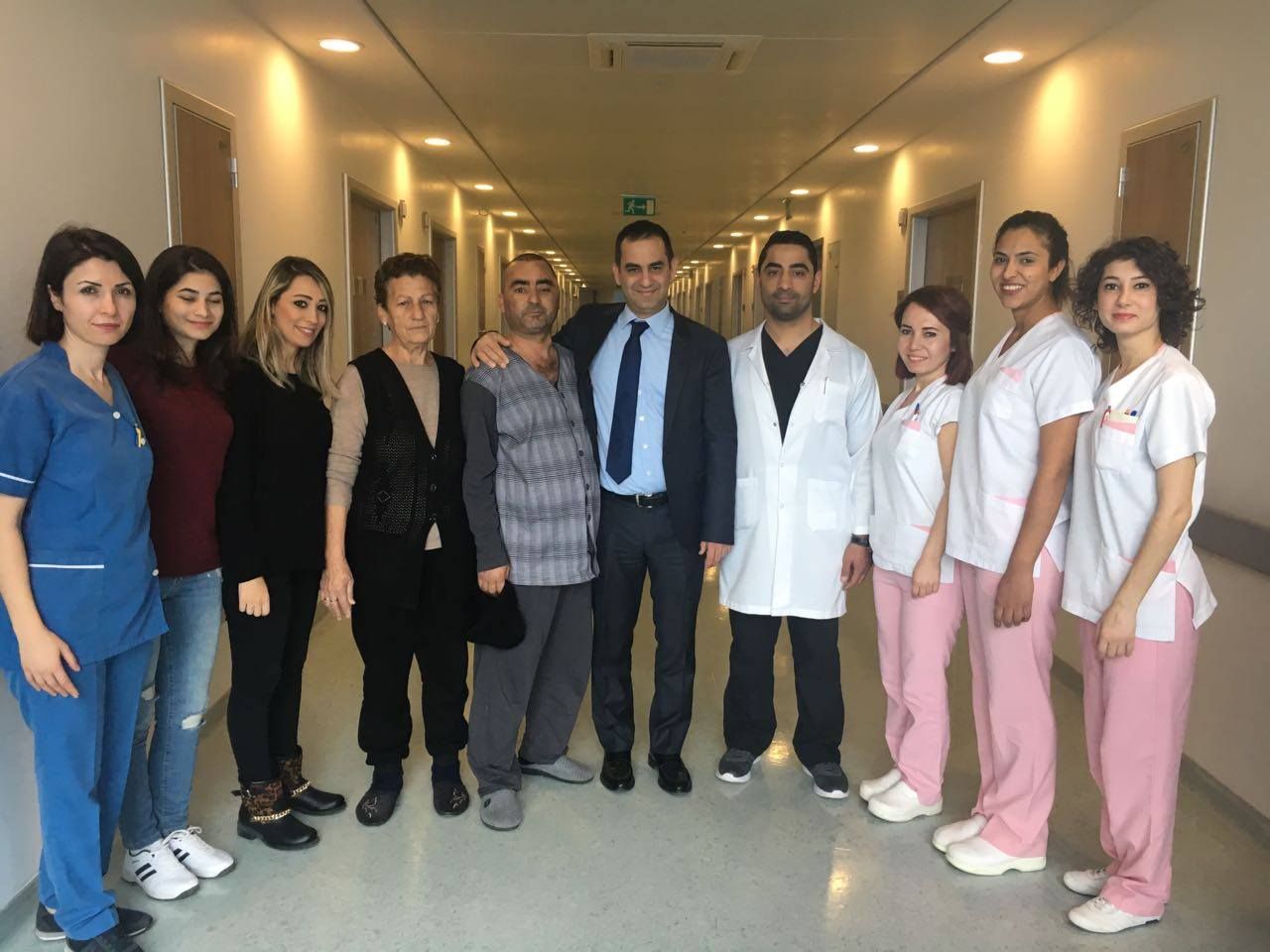 43 Yaşındaki Hastanın Kafa Tabanına Yerleşmiş Beyin Tümörü Yakın Doğu Üniversitesi Hastanesi’nde Yapılan 7 Saatlik Kritik Ameliyatla Çıkarıldı