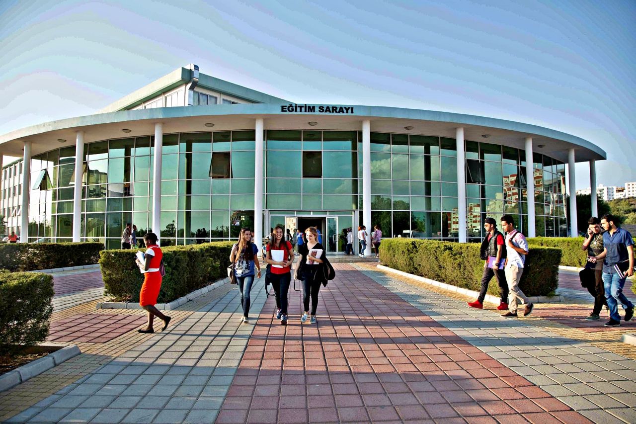 Yakın Doğu Üniversitesi, 2017-2018 Akademik Yılında Yüksek Lisans​ ve Doktora ​ Programlarına Burs Veriyor