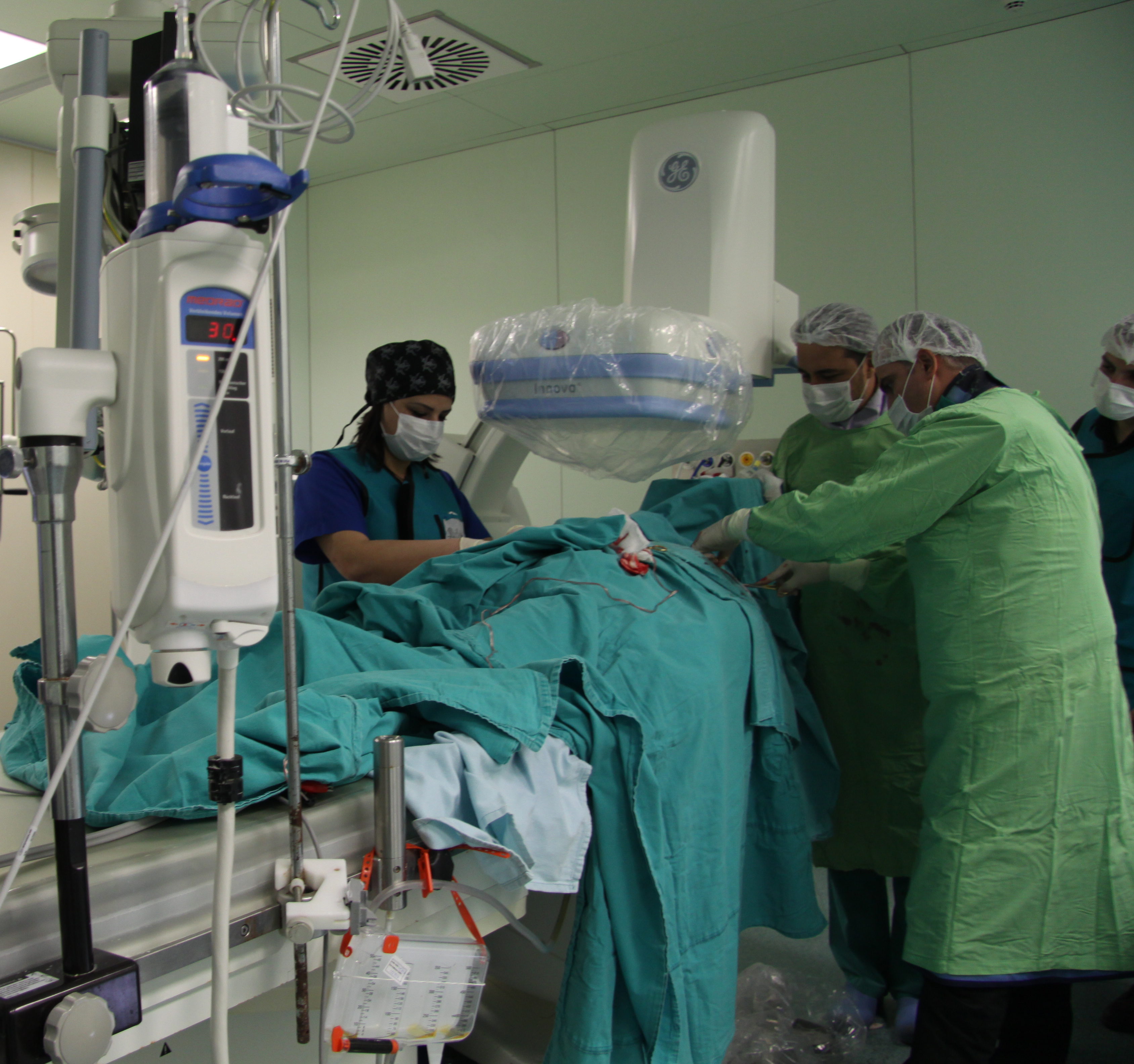 Kalp Anomalileri Yakın Doğu Üniversitesi Hastanesi’nde Ameliyatsız Kalıcı Kalp Pili Uygulaması İle Tedavi Ediliyor