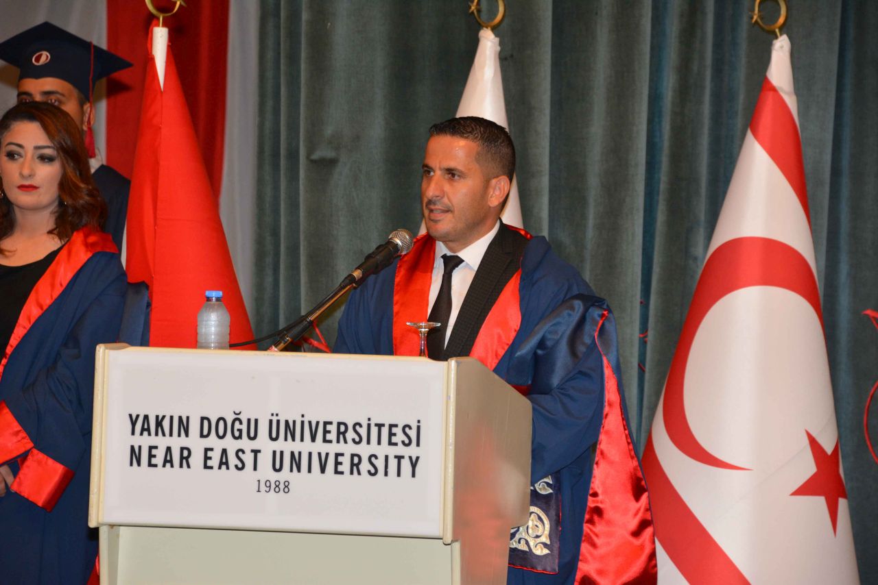 Yakın Doğu Üniversitesi Hukuk Fakültesi 2016 – 2017  Bahar Dönemi Mezuniyet Töreni Yoğun Katılımla Gerçekleştirildi