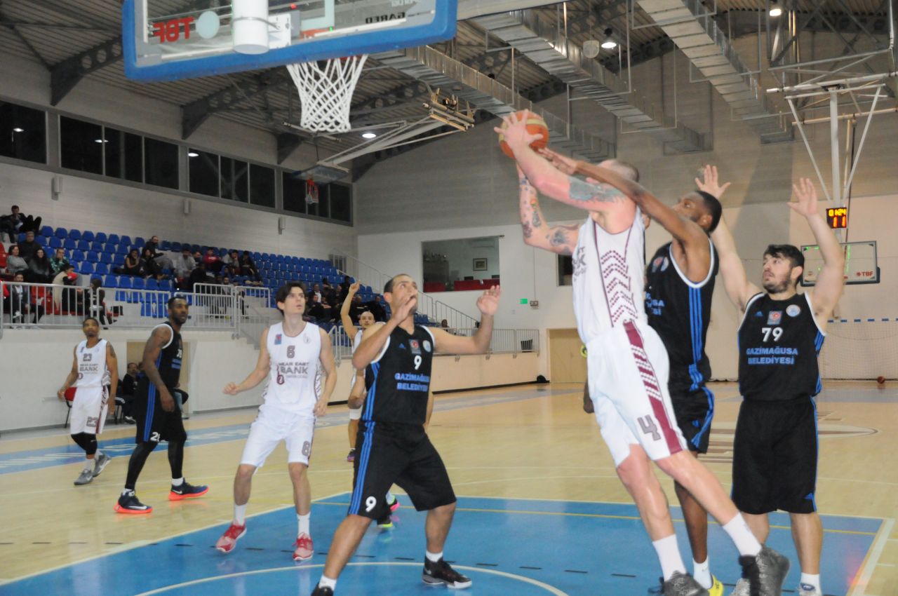 yakin dogu universitesi