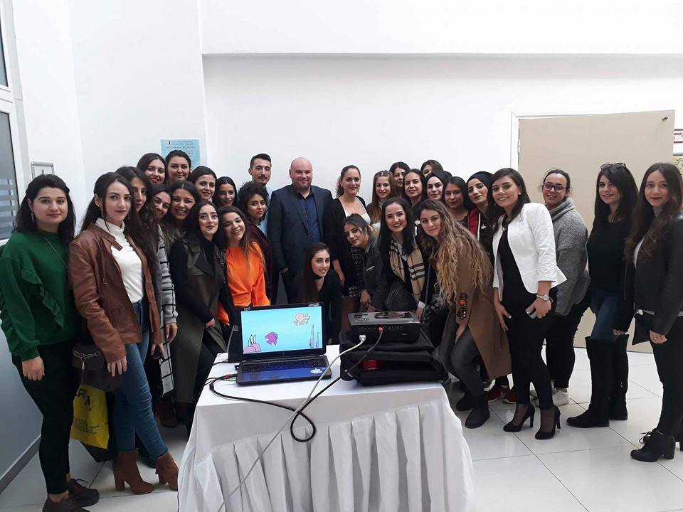Yakın Doğu Üniversitesi Atatürk Eğitim Fakültesi Öğrencilerinin  Grafik ve Animasyon Dersleri Kapsamında Hazırlamış Oldukları Projelerin Sergisi Gerçekleştirildi