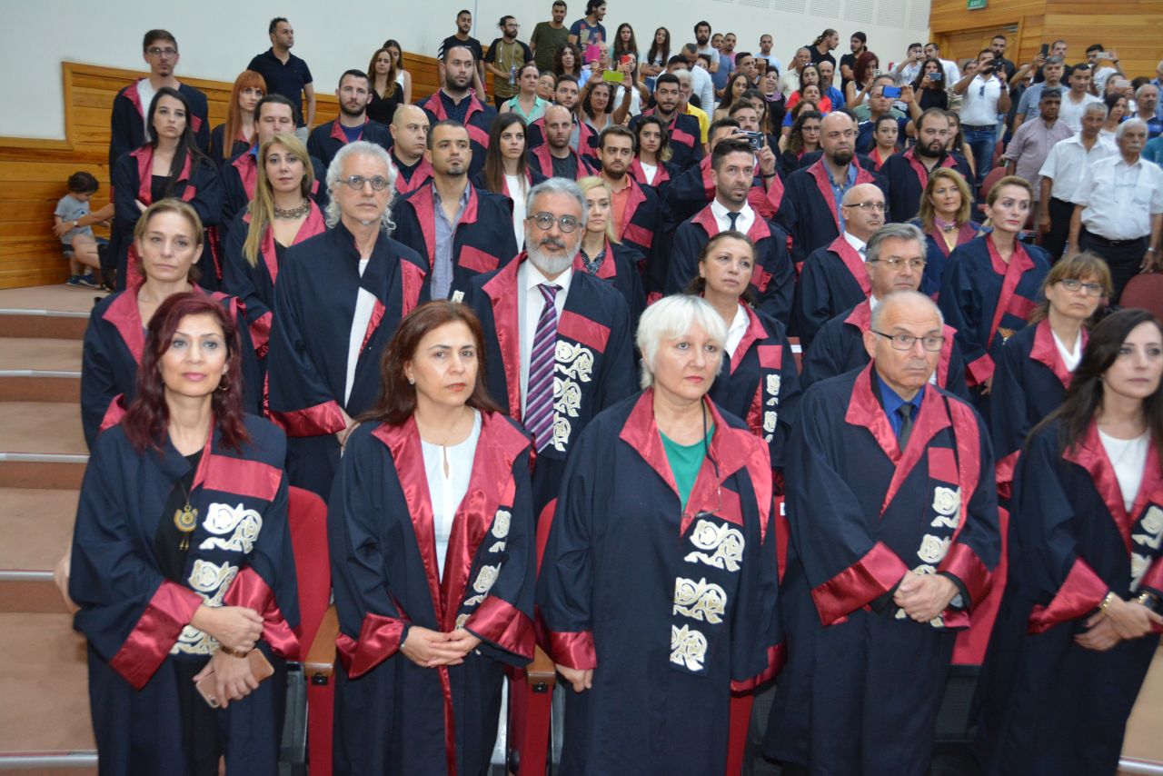 yakin dogu universitesi