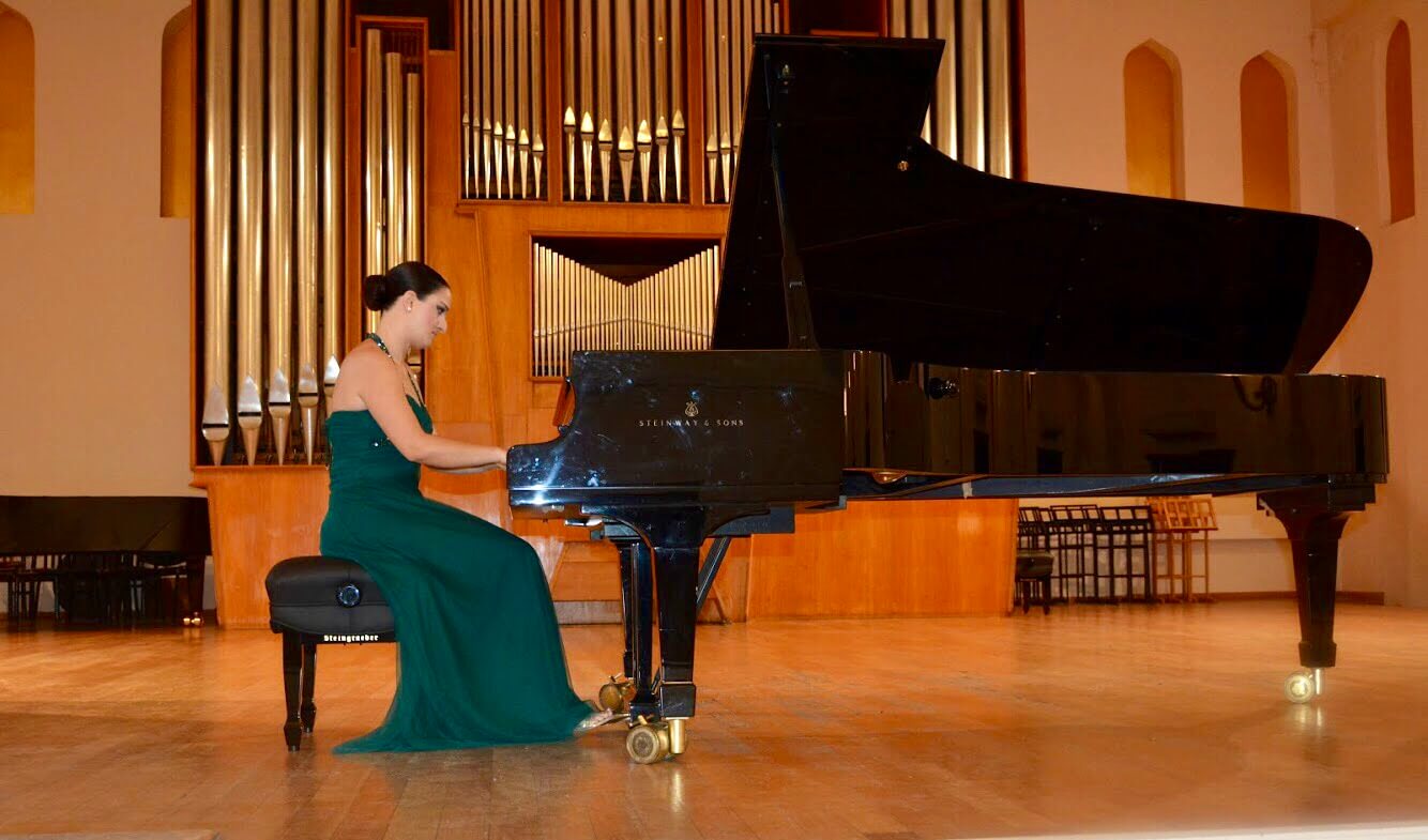 Yakın Doğu Üniversitesi Müzik Öğretmenliği Anabilim Dalı Öğretim Görevlisi Kıbrıslı Türk Piyanist Gözdem İlkay Bakü’de Resital Verdi