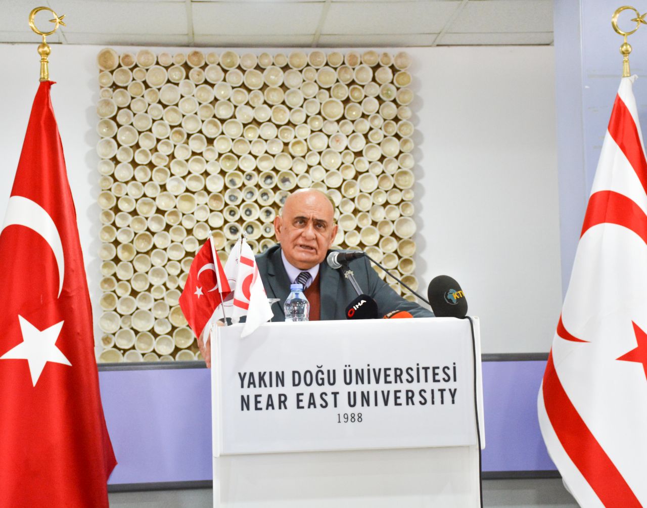 Featuring 165 original artworks of 92 artists, the exhibition themed “Dr. Fazıl Küçük and National Struggle” was opened at Cyprus Arts Center by TRNC President Mustafa Akıncı