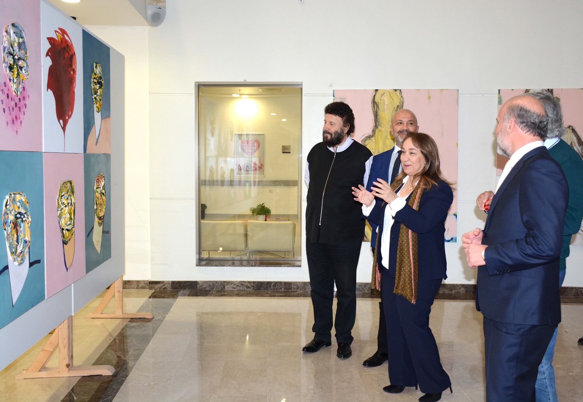 Türkiye Sanatçılarının 40 Eserinin Sergilendiği “Türkiye Sanatçıları Resim Sergisi” Yakın Doğu Üniversitesi’nde Açıldı…