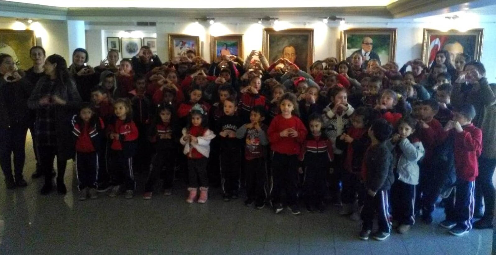 Türkmenköy İlkokulu Öğrencileri “Dr. Fazıl Küçük ve Millî Mücadele” Sergisini Ziyaret Etti…
