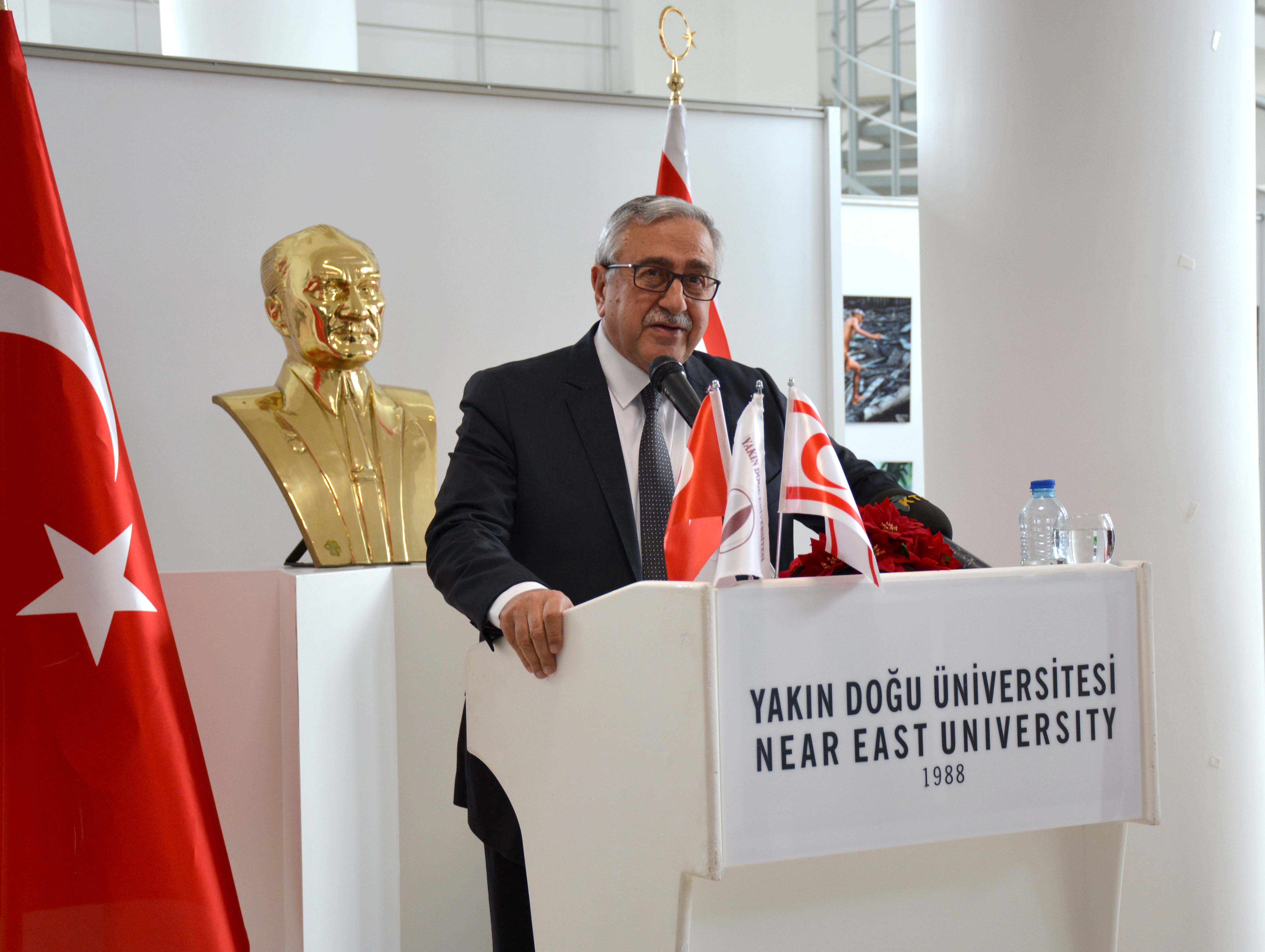 36 Serginin Toplu Açılışının Yapıldığı Yakın Doğu Üniversitesi “9. Uluslararası Fotoğraf Günleri” Cumhurbaşkanı Mustafa Akıncı’nın Katılımı ile Başladı…