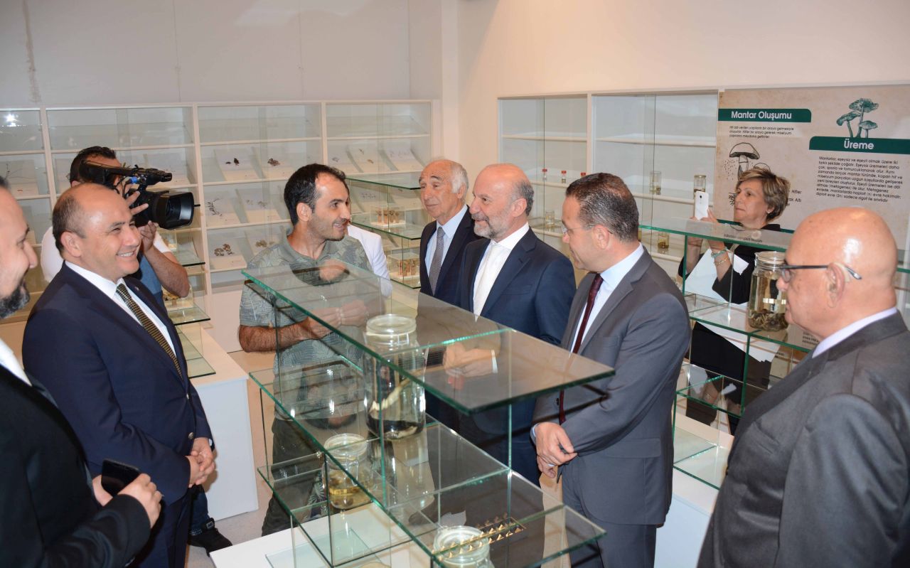 “Kıbrıs Herbaryum ve Doğa Tarihi Müzesi” Düzenlenen Törenle Açıldı…