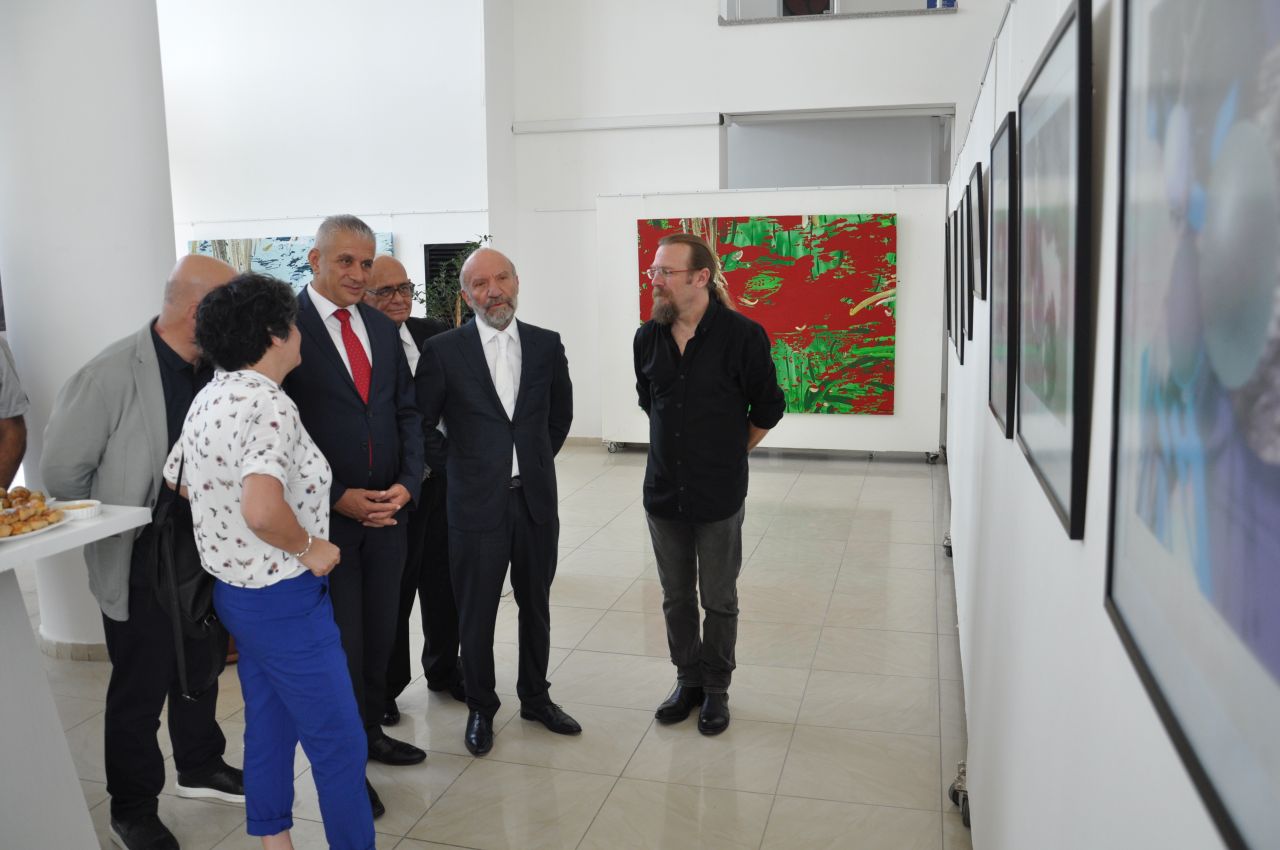 Türkiye’den Gelen 14 Akademisyen Sanatçının 90 Eserinden Oluşan “Türkiye Resim ve Baskı Resim Sanatçıları Sergisi” Ekonomi ve Enerji Bakanı Hasan Taçoy Tarafından Açıldı…