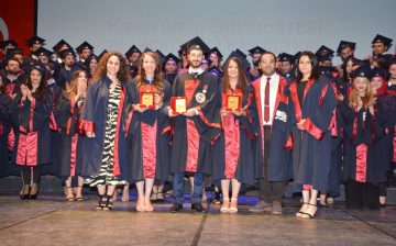 yakin dogu universitesi