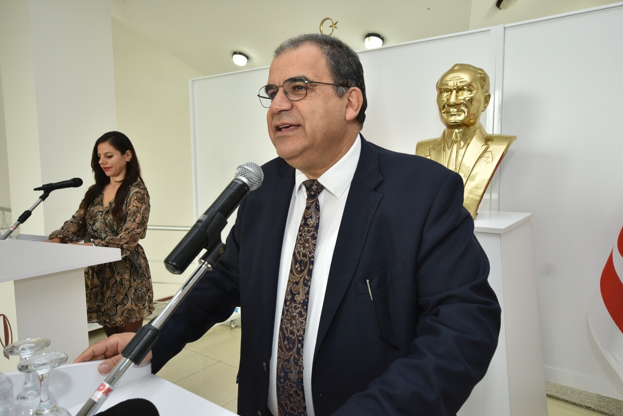 Minister of Labor and Social Security Dr. Faiz Sucuoğlu opened  Omirzak Rystam’s solo painting exhibition and Tajik artists’ group exhibition consisting of paintings exclusively made for Cyprus Museum of Modern Arts