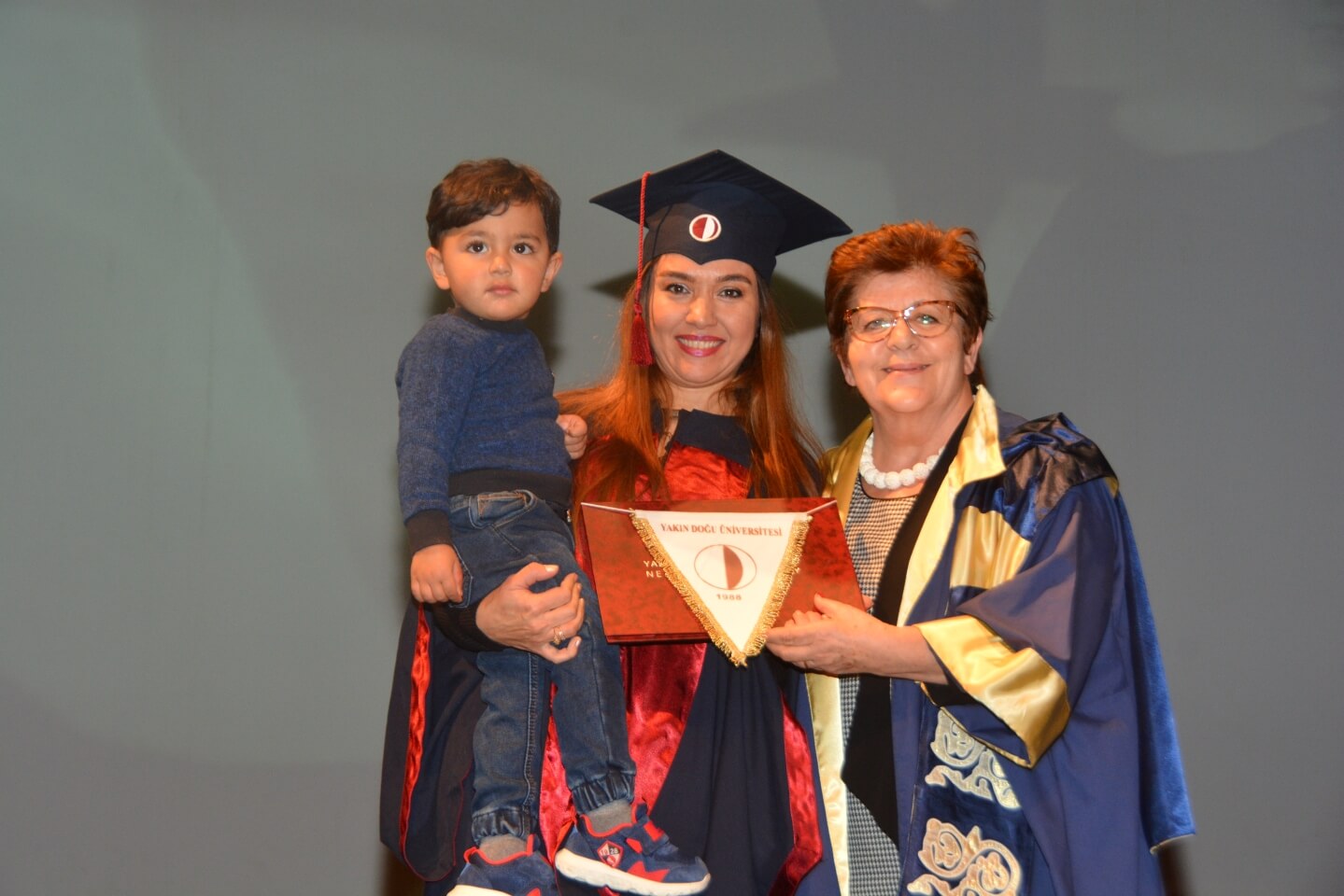 yakin dogu universitesi