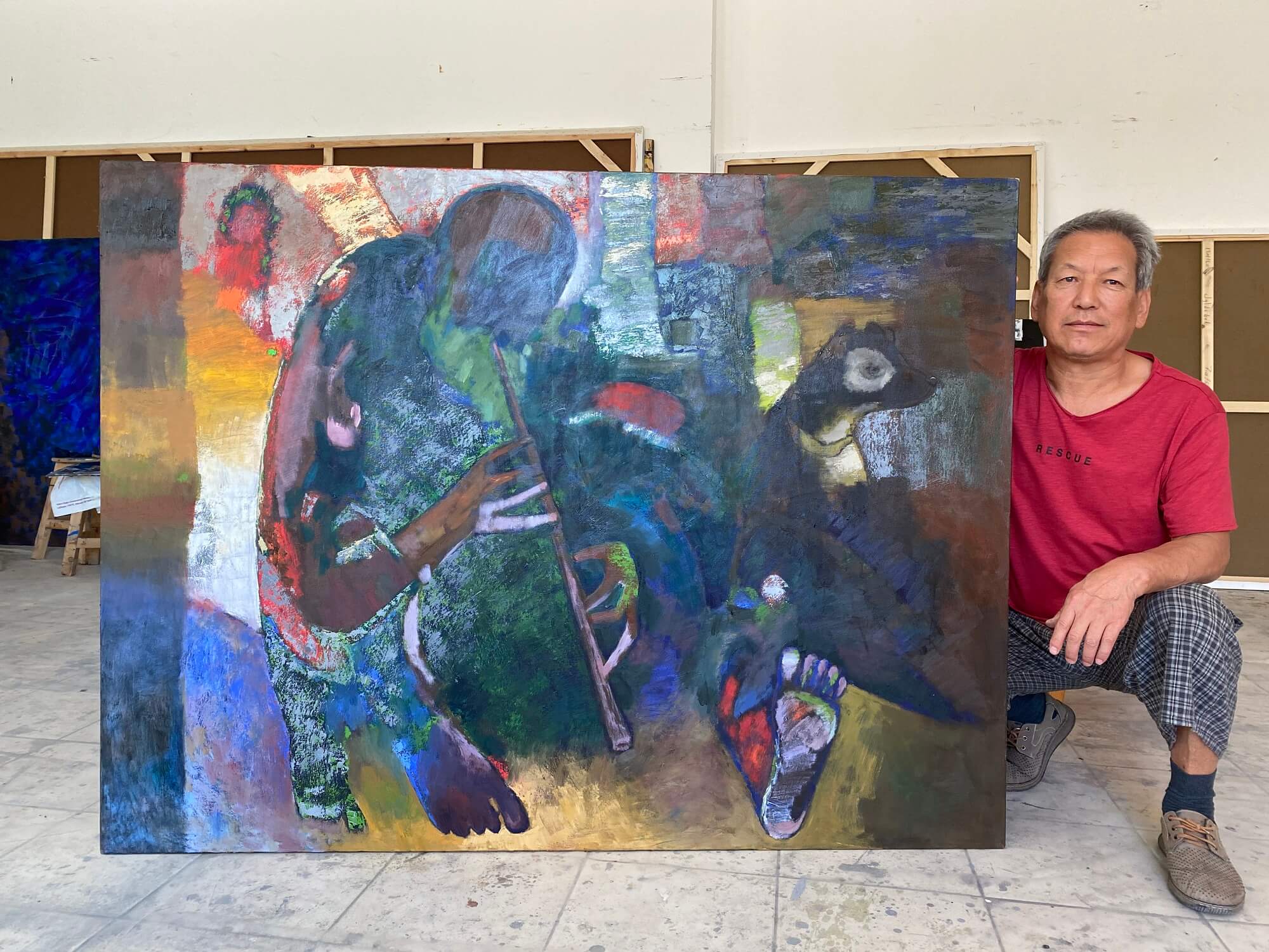 During the lockdown days imposed for controlling the COVID-19 pandemic, artist Zhyrgalbai  Maturaimov created canvas paintings that he titled as “Venetian Palace”, “Two Persons” and “Street Musician” for the Cyprus Museum of Modern Arts