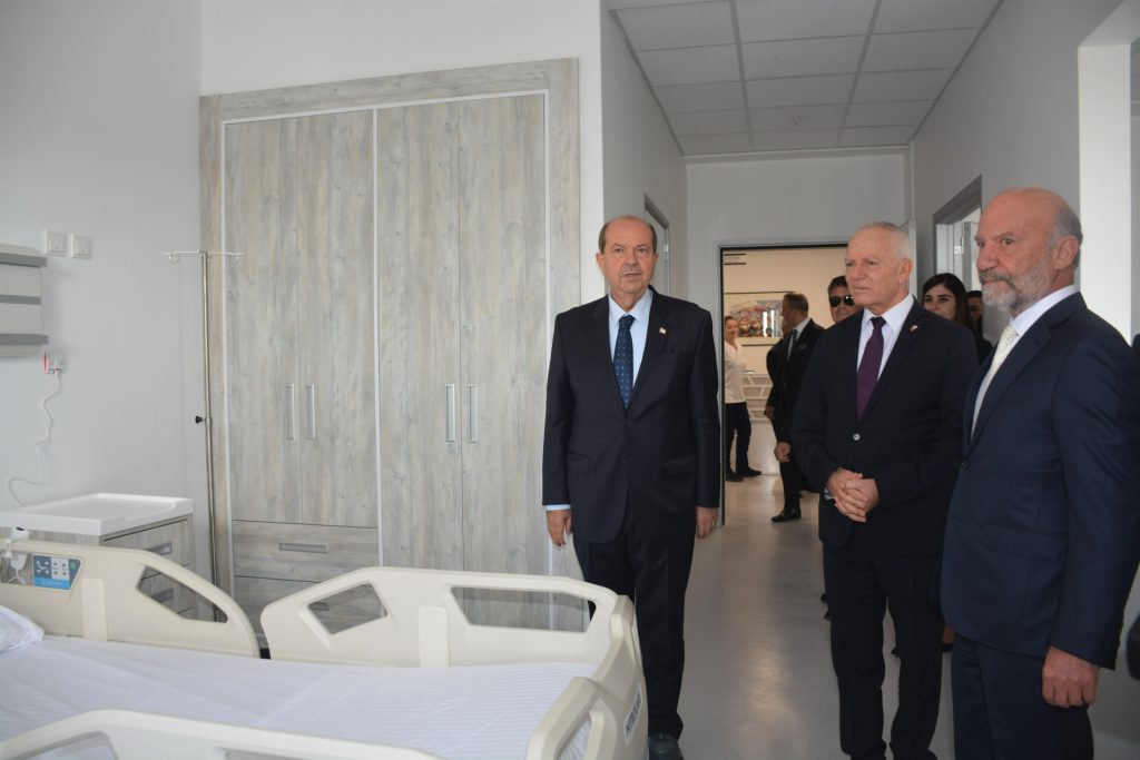 Yakın Doğu Üniversitesi Hastanesi Yeniboğaziçi, Devlet Protokolünü ...